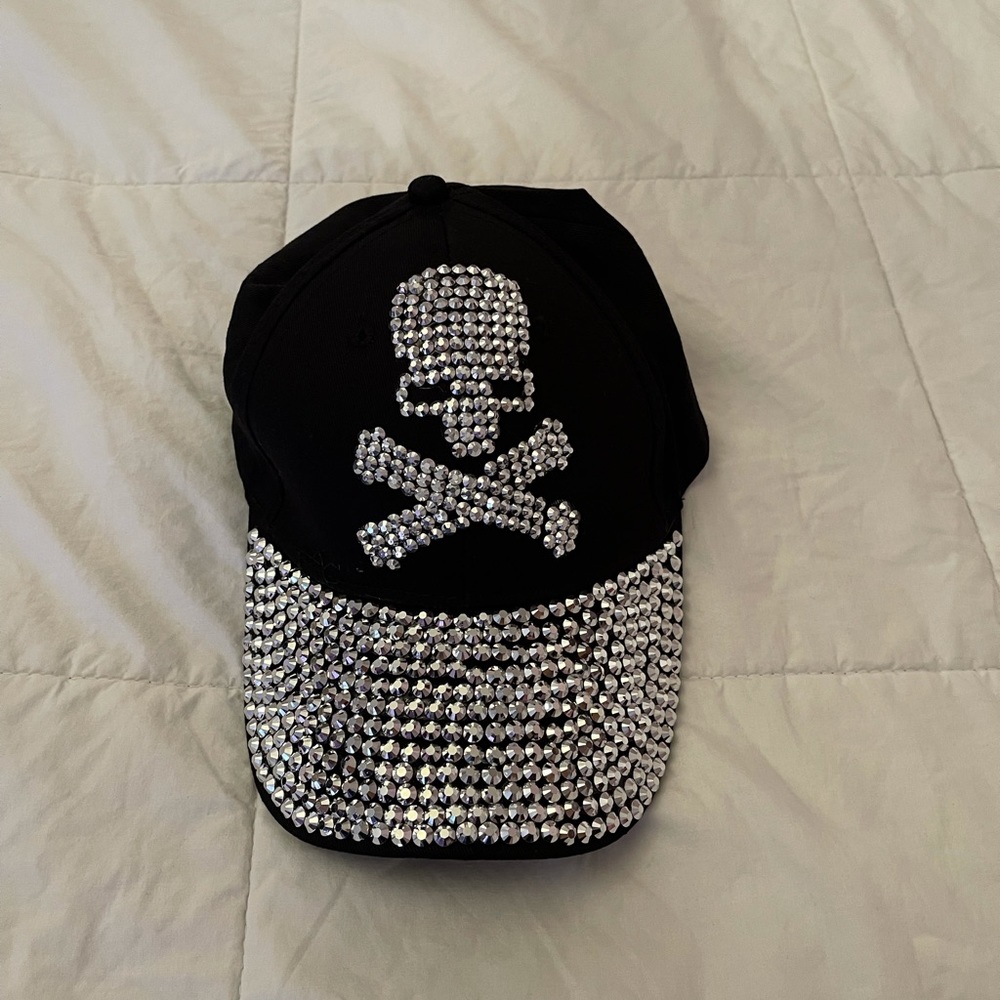 Skull rhinestone cap